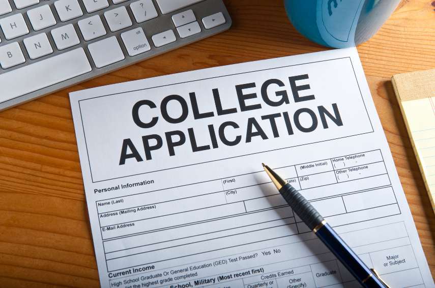 Navigating College Applications: Insider Tips for Success 